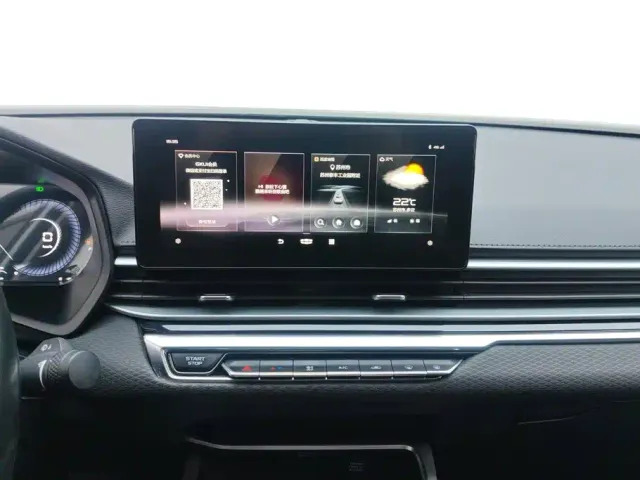 Geely Emgrand — Фото автомобиля 13