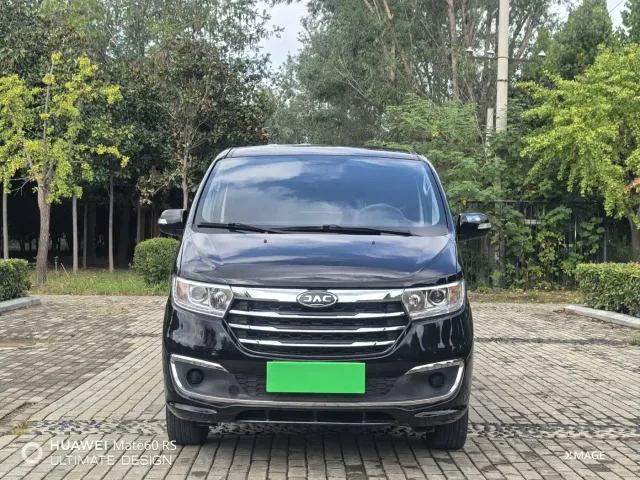 JAC Refine M3 — Фото автомобиля 2