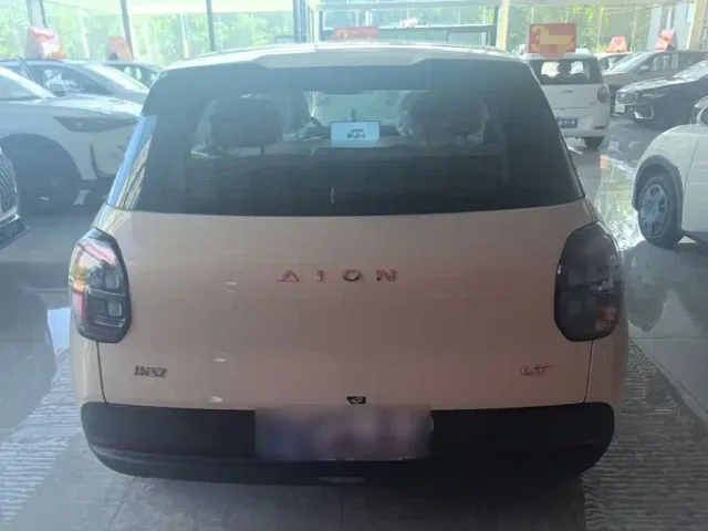 GAC Aion UT — Фото автомобиля 5