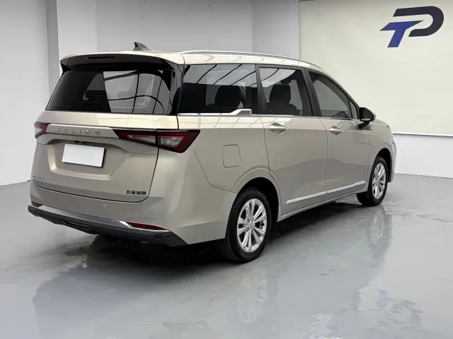 Wuling Jiachen — Фото автомобиля 18