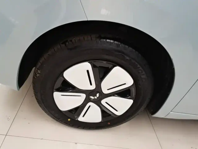 Wuling Hongguang Mini EV — Фото автомобиля 22