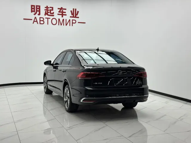 Volkswagen Bora — Фото автомобиля 8