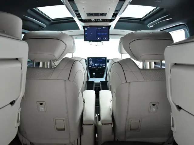 Toyota Alphard — Фото автомобиля 29