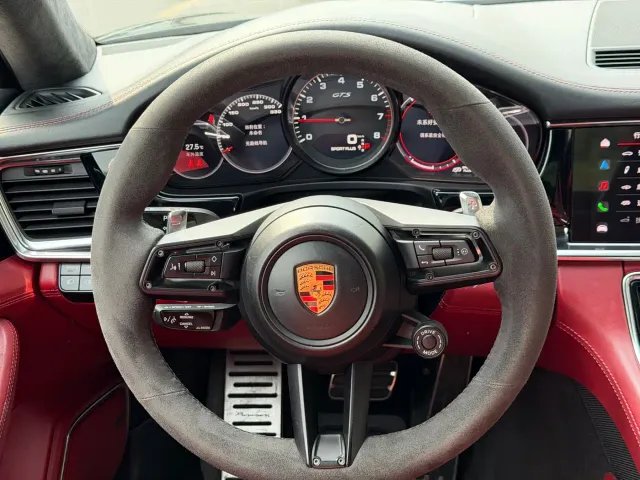 Porsche Panamera — Фото автомобиля 10