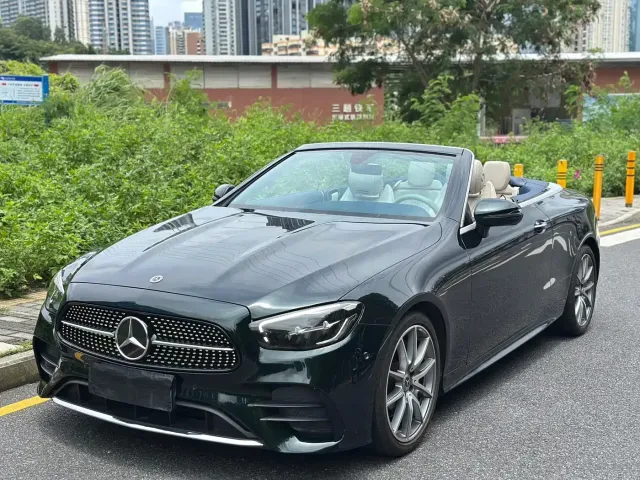 Фотография автомобиля — Mercedes-Benz E-Class