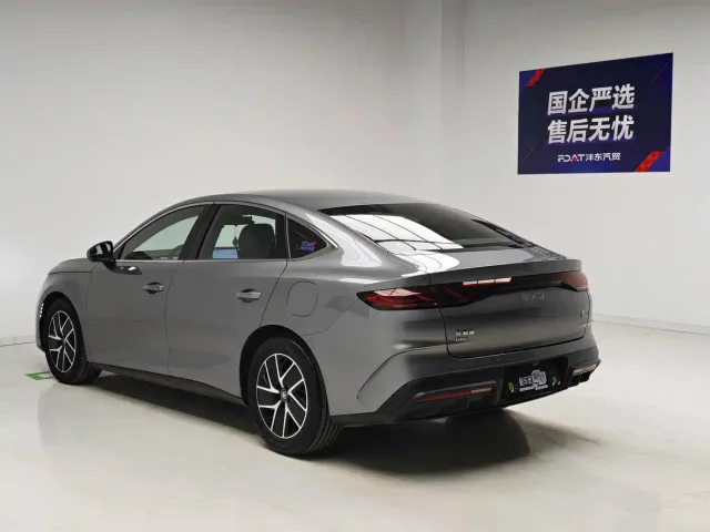 BYD Qin L — Фото автомобиля 6