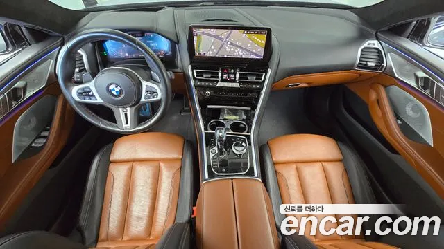 BMW 8 Series G15 — Фото автомобиля 10