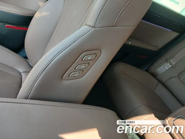 Hyundai Grandeur GN7 — Фото автомобиля 16
