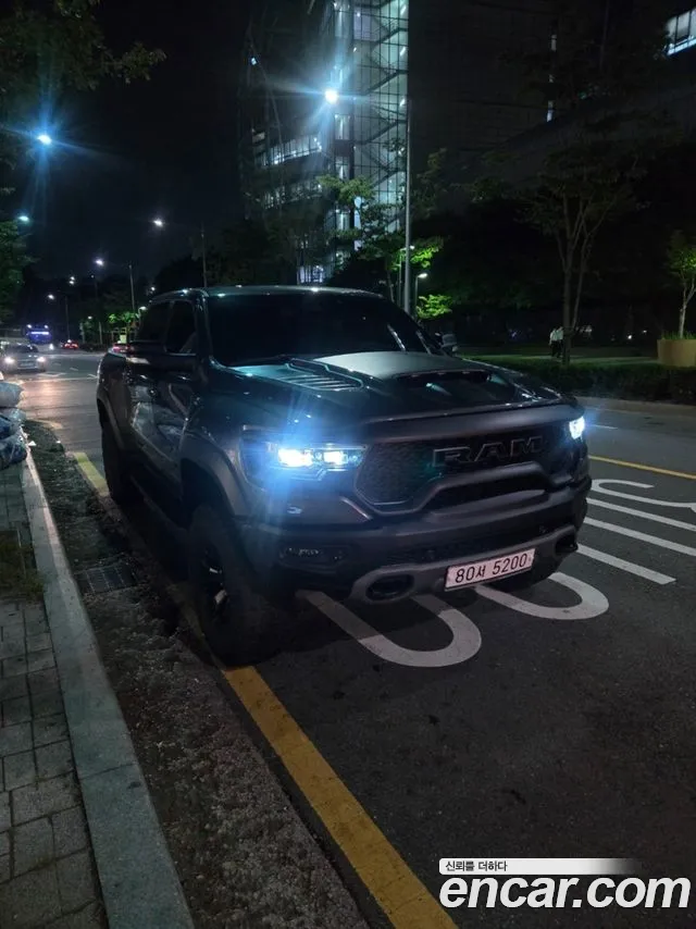 Dodge Ram Pick Up — Фото автомобиля 6