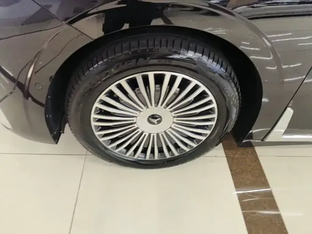 Voyah Auto Voyah Dreamer 2025 PHEV AWD Flagship Kunpeng Edition — Фото автомобиля 22