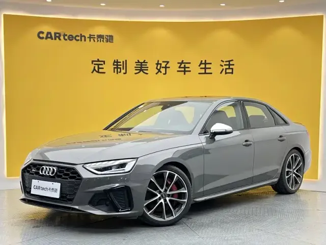 Фотография автомобиля — Audi S4