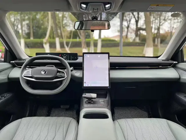 Changan Lamore — Фото автомобиля 5