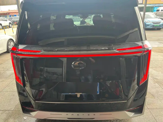 GAC Trumpchi M8 — Фото автомобиля 14
