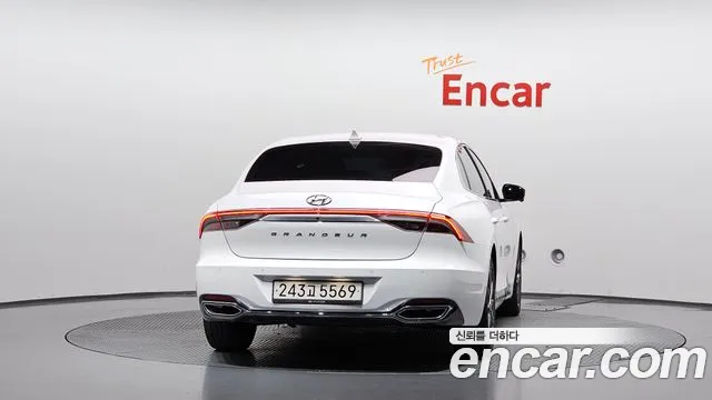 Hyundai Grandeur Grandeur (New) — Фото автомобиля 4
