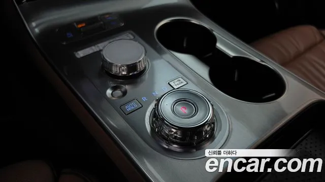 Genesis GV70 2.5T Бензин AWD — Фото автомобиля 7