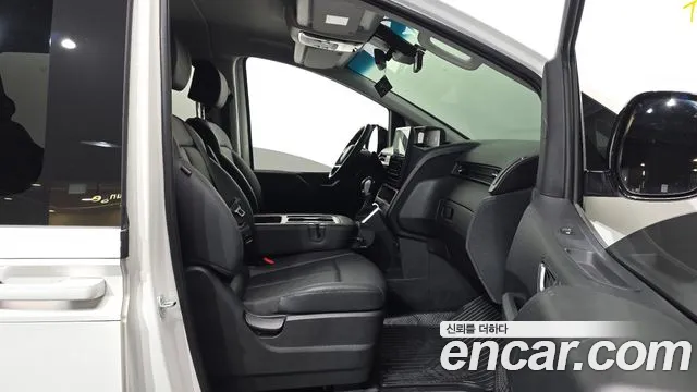 Hyundai Staria — Фото автомобиля 11