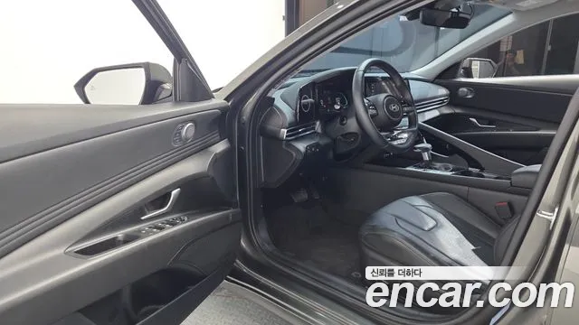 Hyundai Avante CN7 — Фото автомобиля 10