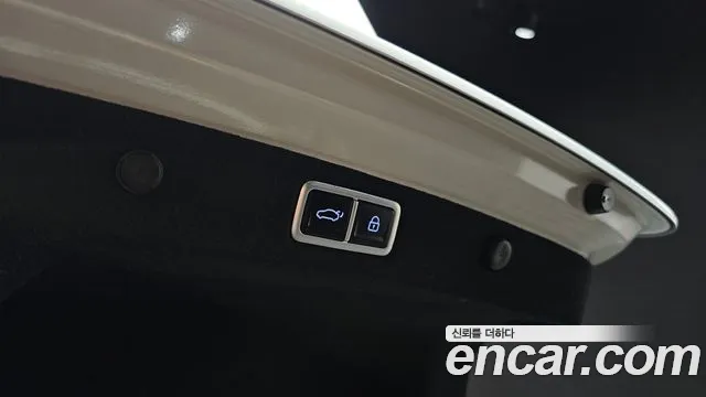 Hyundai Grandeur Grandeur (GN7) 3.5 LPG 2WD (Такси) — Фото автомобиля 19