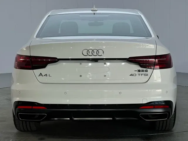Audi A4L — Фото автомобиля 14