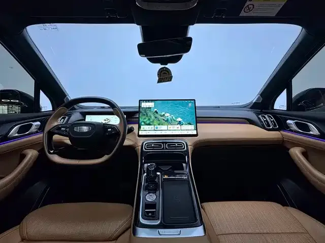 Geely Boyue L — Фото автомобиля 4
