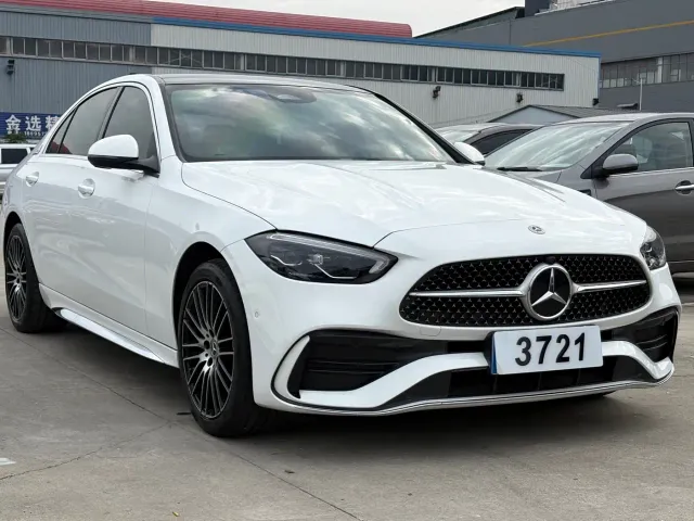 Mercedes-Benz C-Class — Фото автомобиля 3