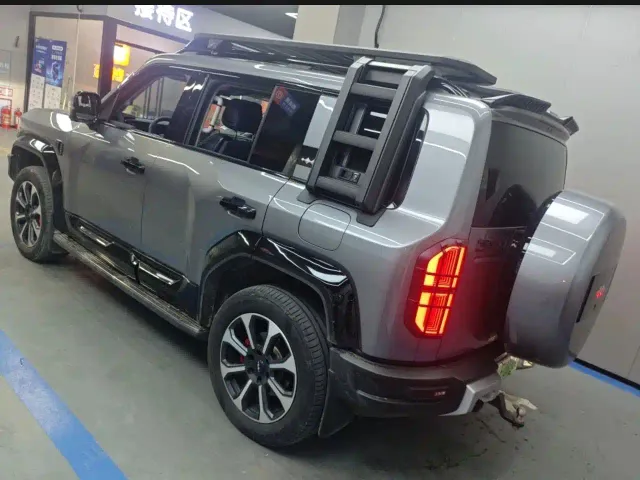 BYD FangChengBao Leopard 5 — Фото автомобиля 6