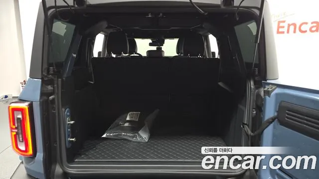 Ford Bronco — Фото автомобиля 28