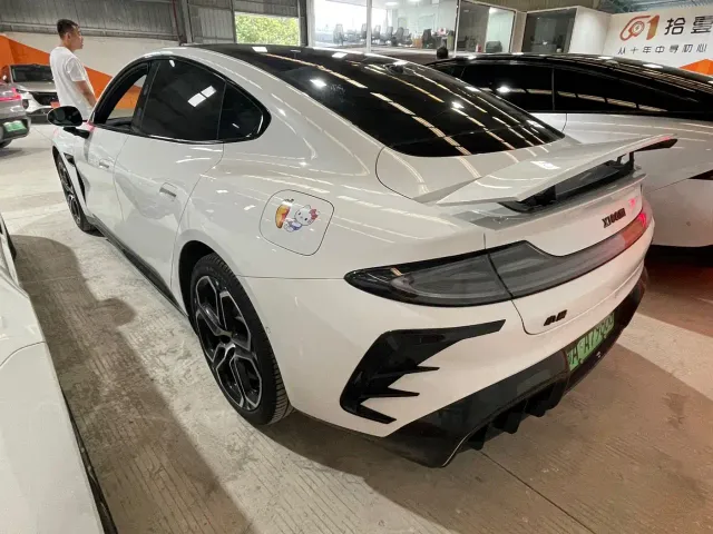 Xiaomi SU7 — Фото автомобиля 7