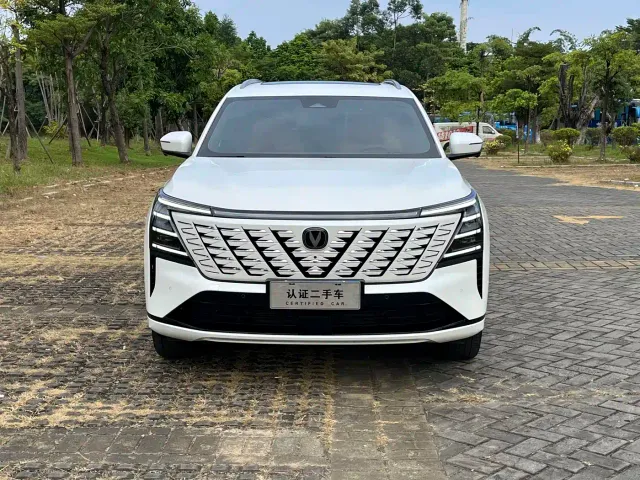 Changan CS75 Plus — Фото автомобиля 2
