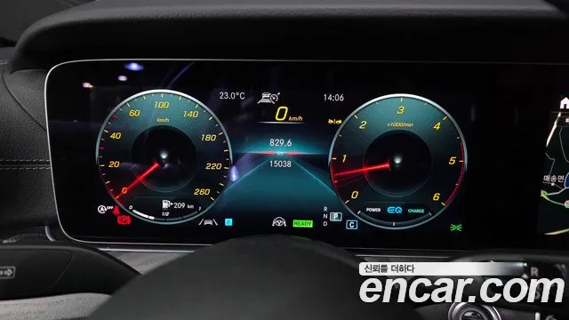 Mercedes-Benz CLS-Class — Фото автомобиля 8