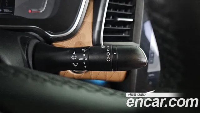 Renault-KoreaSamsung SM6 Новый SM6 1.8 TCe Première — Фото автомобиля 16