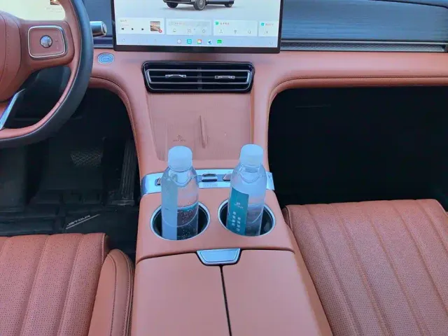 Jetour X70L — Фото автомобиля 16