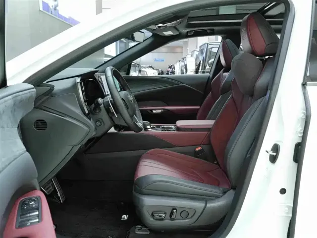 Lexus Lexus RX 2023 500h 4WD F SPORT Performance — Фото автомобиля 11