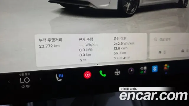 Tesla Model 3 — Фото автомобиля 5