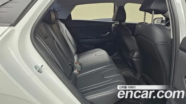 Hyundai AVANTE Smart — Фото автомобиля 12