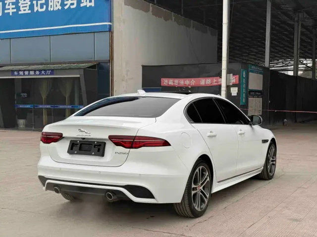 Jaguar XEL — Фото автомобиля 20