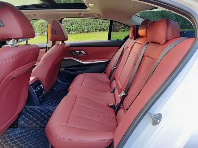 BMW 3 Series — Фото автомобиля 8