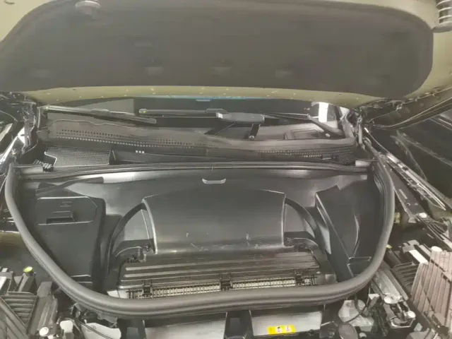 Mercedes-Benz EQE SUV — Фото автомобиля 19