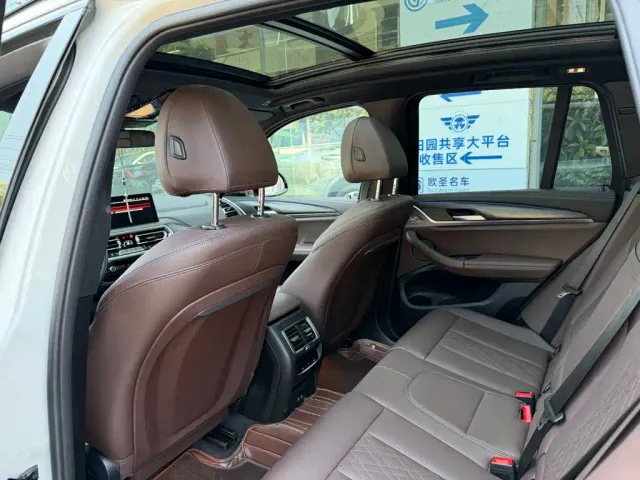BMW X3 — Фото автомобиля 11