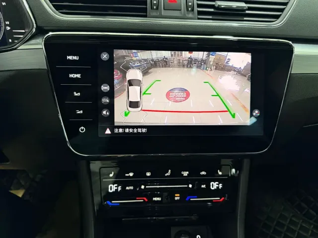 Skoda Superb — Фото автомобиля 9
