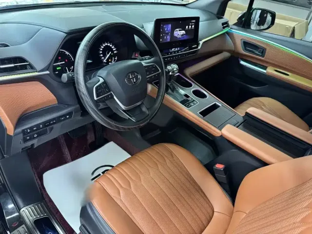 Toyota Granvia — Фото автомобиля 10
