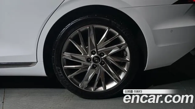 Hyundai Grandeur Grandeur (New) — Фото автомобиля 6