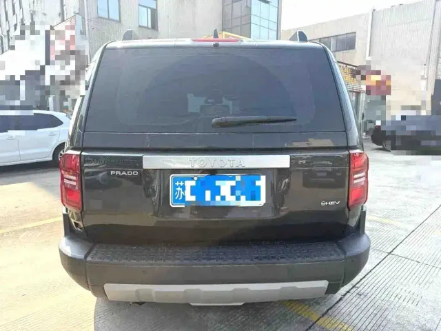 Toyota Prado — Фото автомобиля 4