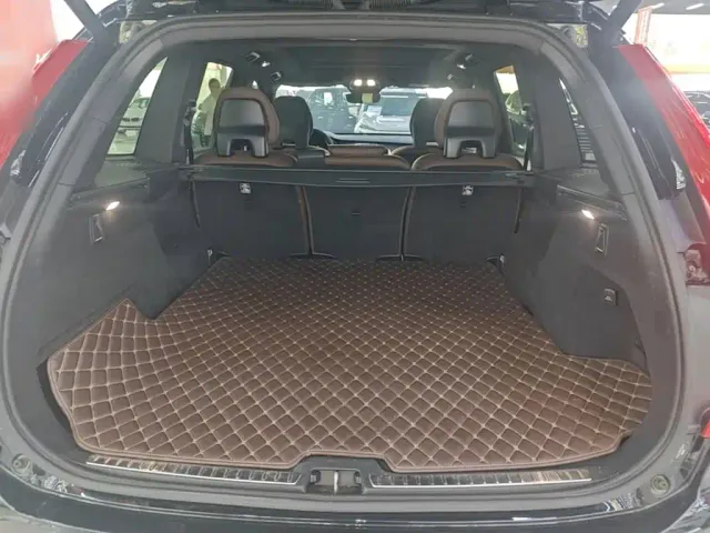 Volvo XC90 — Фото автомобиля 18