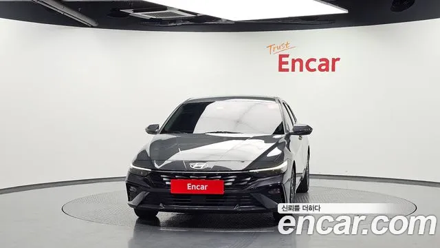 Hyundai AVANTE Новый Avante (CN7) — Фото автомобиля 3