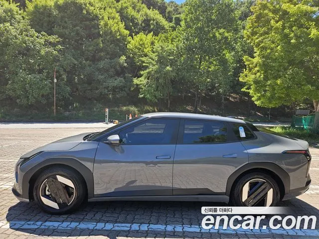 Kia EV4 — Фото автомобиля 2