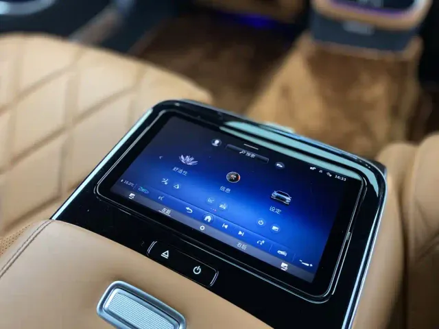 Mercedes-Benz Maybach S-Class — Фото автомобиля 24