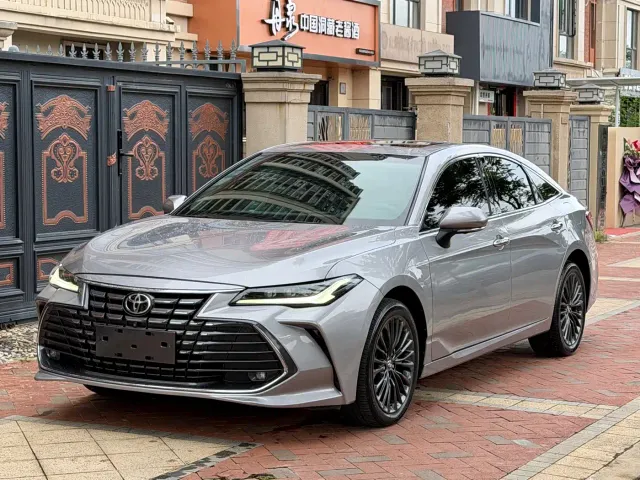 Фотография автомобиля — Toyota Avalon