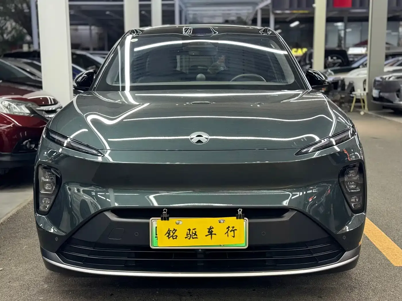 NIO NIO ES8 2023 75kWh — Фото автомобиля 2