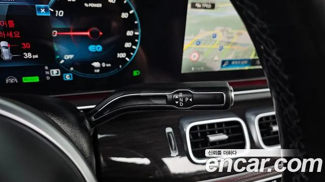 Mercedes-Benz GLE-Class — Фото автомобиля 9